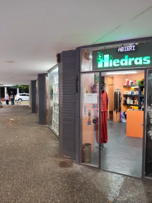 Tienda de Ropa en Pamplona | 40 años activa | Cliente fidelizado