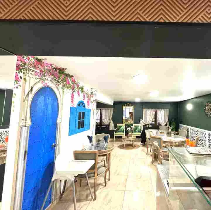 Restaurante reformado | 2 niveles | Cocina profesional en sótano