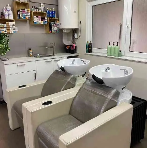 Instituto Belleza & Formación | Listo para operar, zona comercial