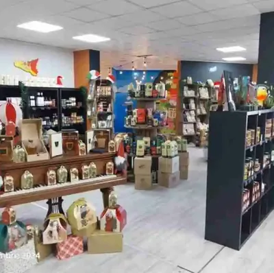 Tienda de productos italianos en venta (muy buen volumen de negocio)