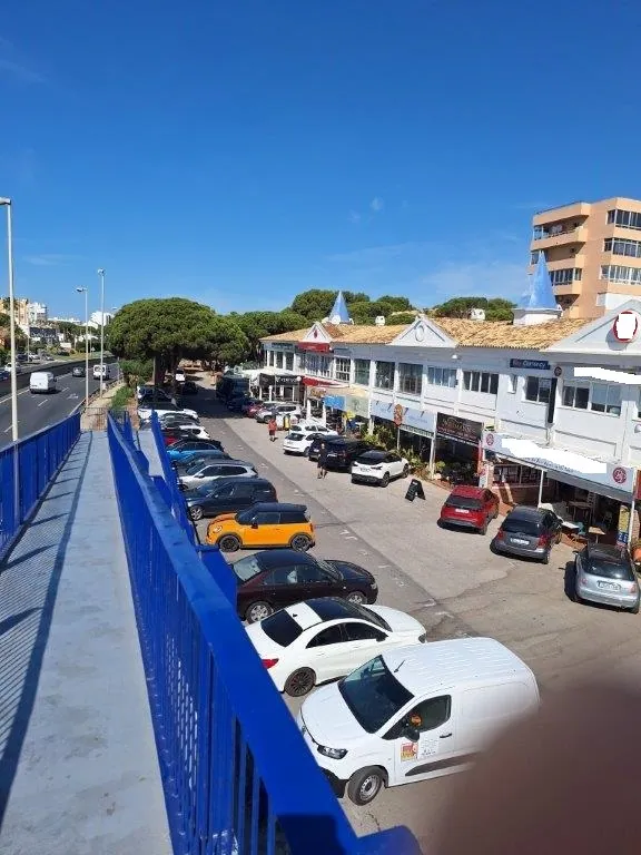 Agencia inmobiliaria: desde 1990