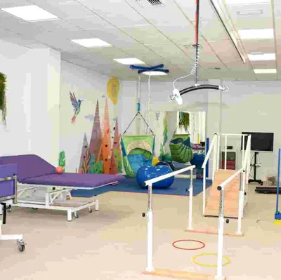Centro neurorrehabilitación | Instalaciones premium | En funcionamiento