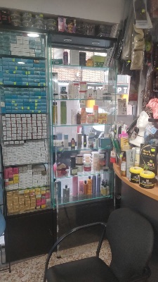 Peluquería en Hospitalet | En activo | Stock y mobiliario incluido
