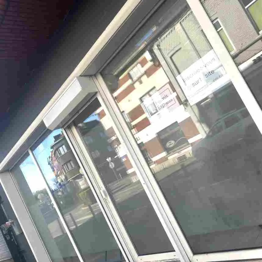 Local comercial u oficina en traspaso | Escaparate amplio