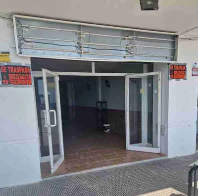 Restaurante en traspaso | Frente al mar | Terraza amplia