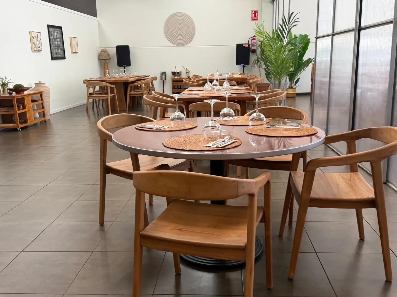 Restaurante en Abrera | Aforo de 209 personas | Contrato de 10 años — photo 1