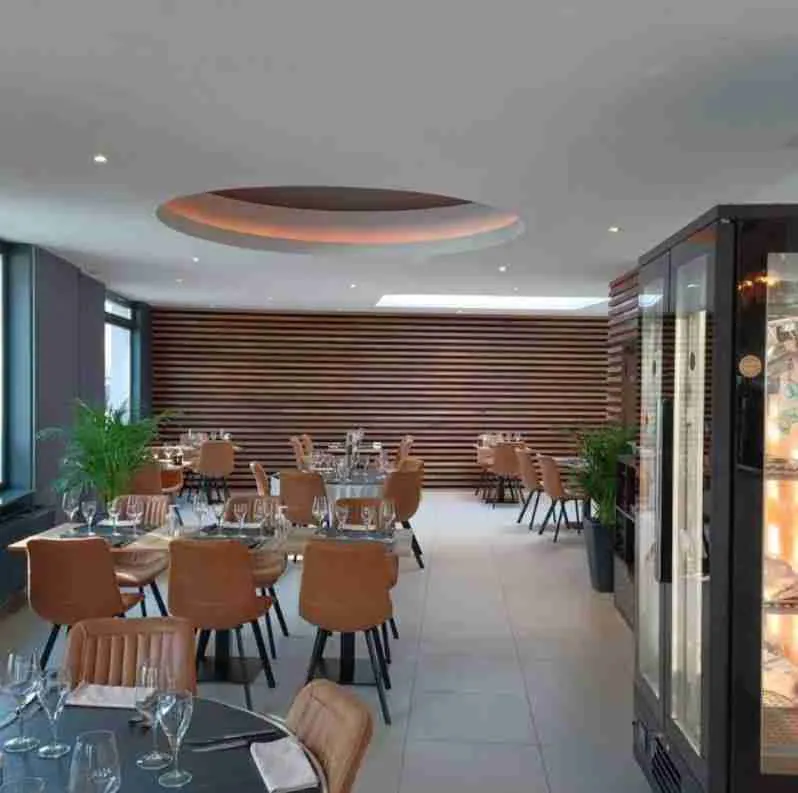 Restaurante en traspaso | Excelente reputación | Valencia
