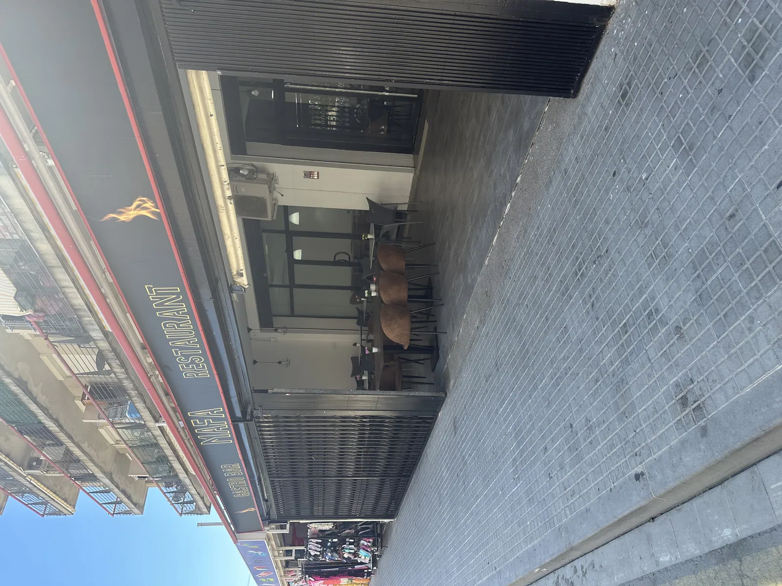 Restaurante C-3 con 2 terrazas