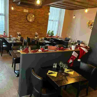 Restaurante frente al río | 50+ plazas | 4 espacios diferenciados