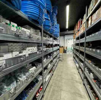 Tienda de fontanería y calefacción | Fondo + stock en venta