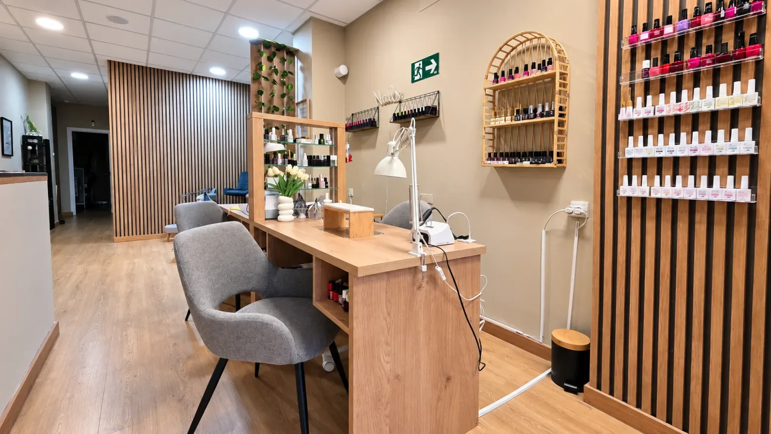 Centro de estética en Móstoles | Clientela fija y recurrente | 15% de rentabilidad — photo 1