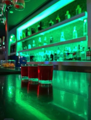 Bar de copas en Burriana | Facturación 120.000€ | Licencia terraza