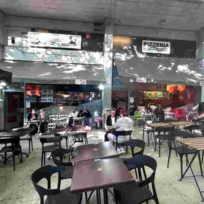 Pizzería equipada | Terraza 108 m² | Frente a recinto